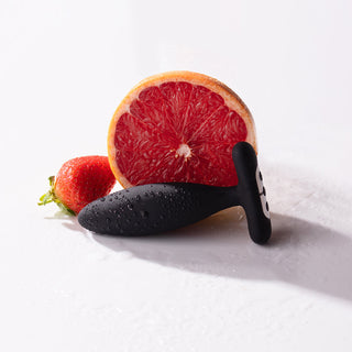 Je Joue Vesta Vibrating Butt Plug Black - Horny Stoner
