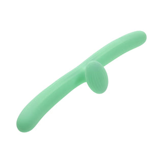 Evolved Meet Me Halfway Double Ended Vibrator - Green